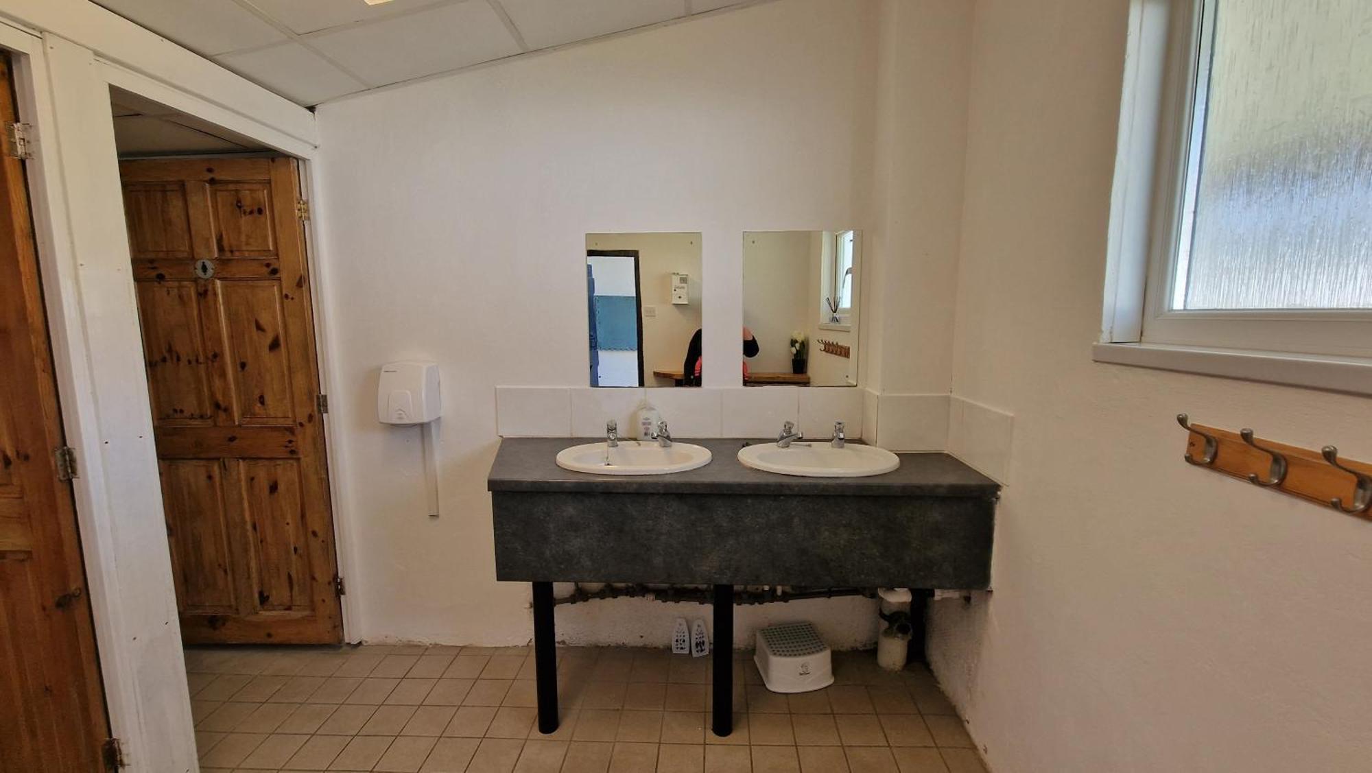 Dinas Hotel Llanbedr  Kültér fotó
